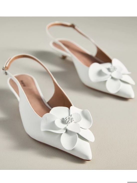 Anthropologie Shoes - Maeve White Leather Floral 3d Slingback Kitten Heels Size 8 / EU 38 New